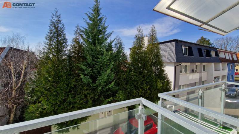 Pod Párovcami Zornica