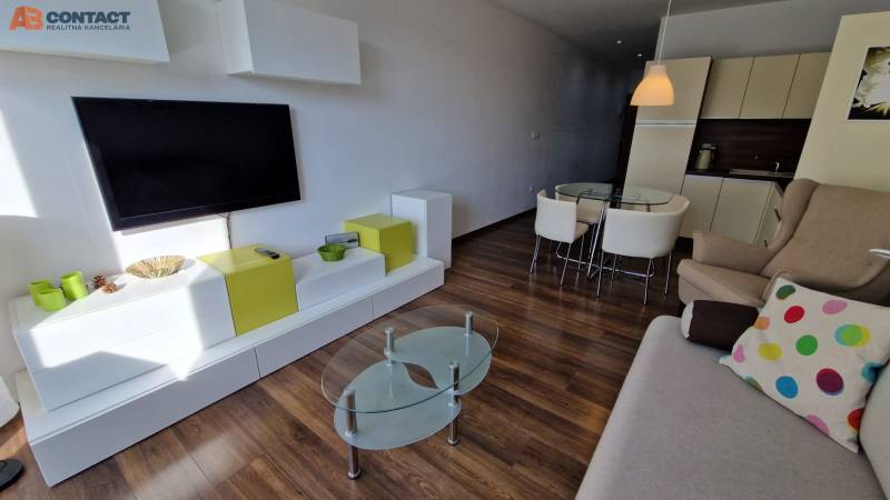 Pod Párovcami Zornica