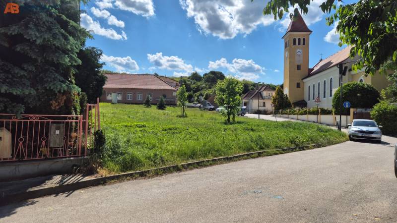 predaj dom Kamenná 12, Banka