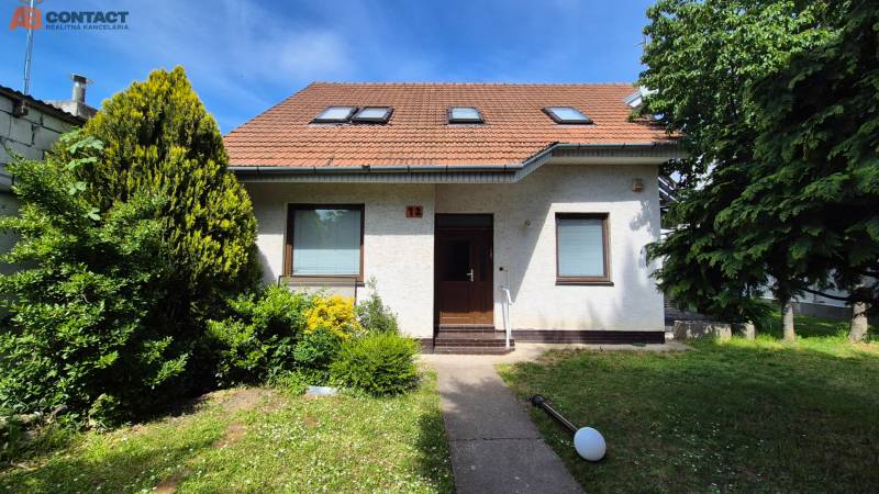 predaj dom Kamenná 12, Banka
