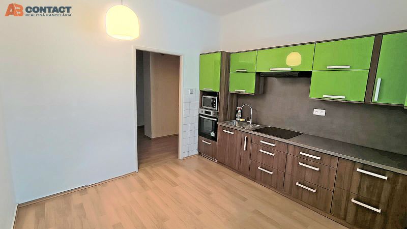 prenájom 3-izbový byt centrum Piešťany