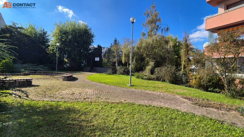 prenájom Stromová Piešťany