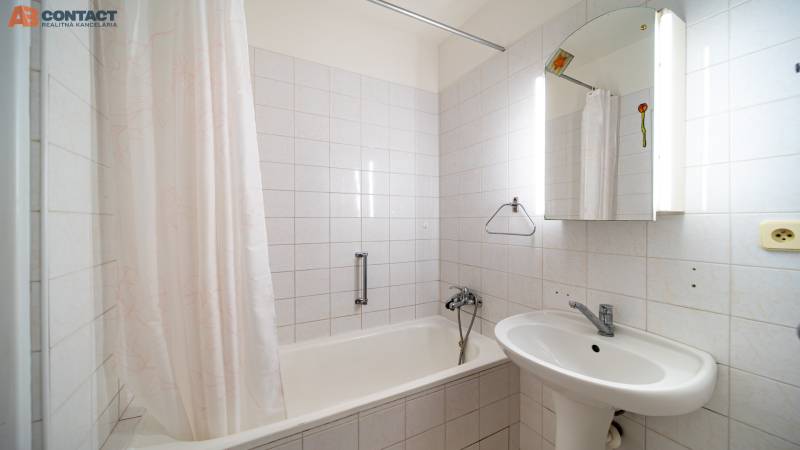 Predaj 3-izbový byt Komenského 2 Piešťany