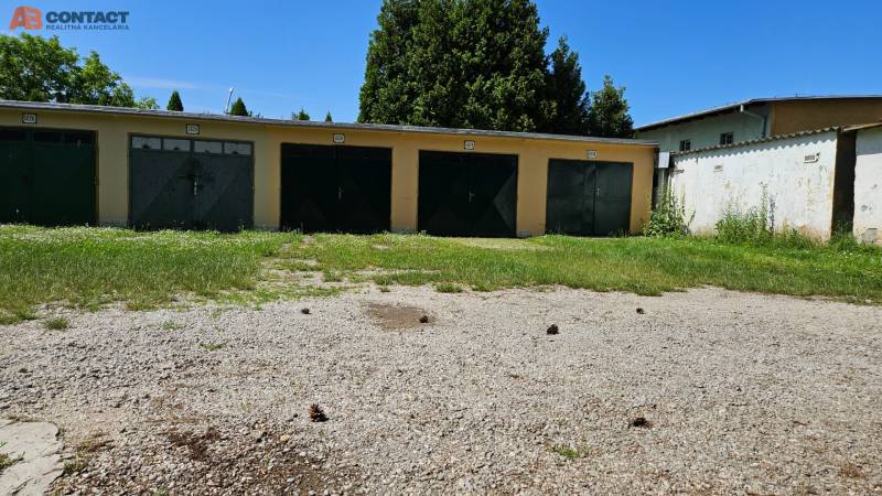 predaj garáž Piešťany