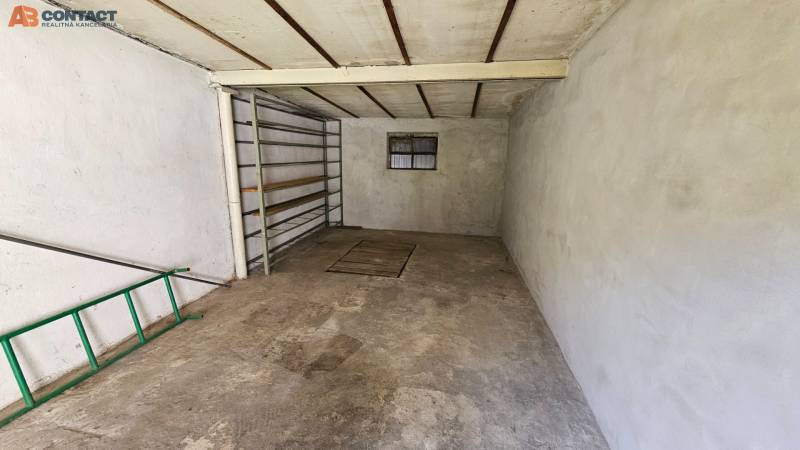 predaj garáž Piešťany