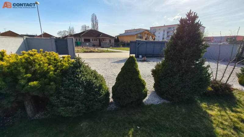 predaj stavebný pozemok Lednická ulica