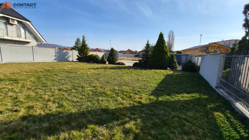 predaj stavebný pozemok Lednická ulica