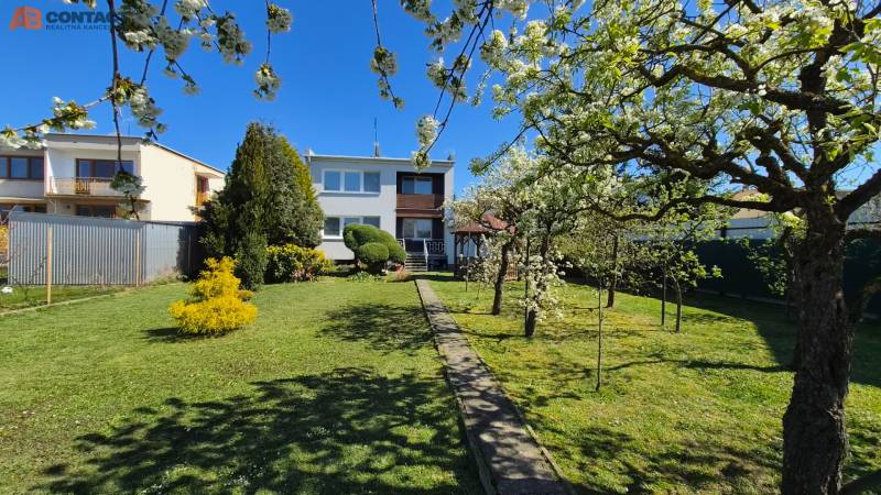 predaj dom Moravany nad Váhom 566