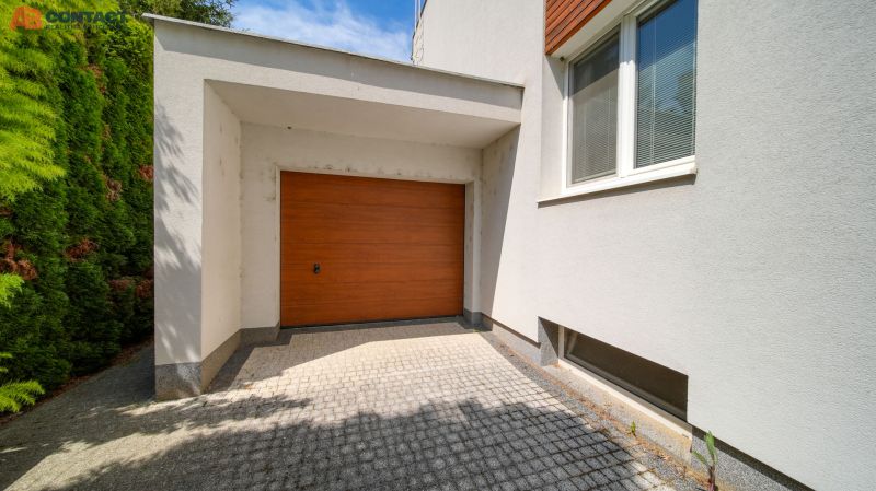 predaj dom Moravany nad Váhom 566