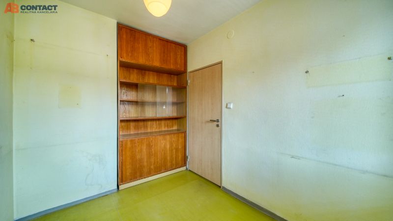 predaj dom Moravany nad Váhom 566