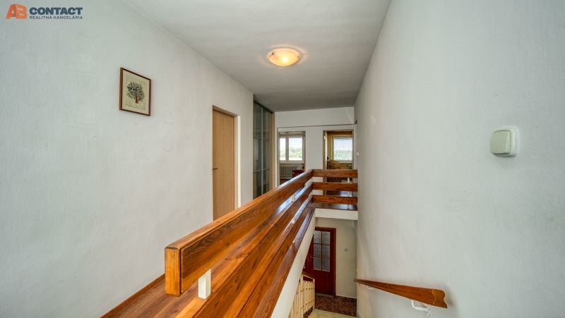 predaj dom Moravany nad Váhom 566