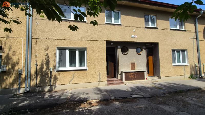 predaj 2-izbový byt Vrbové