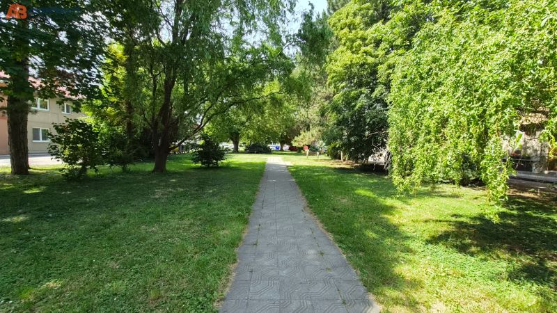 predaj 2-izbový byt Vrbové