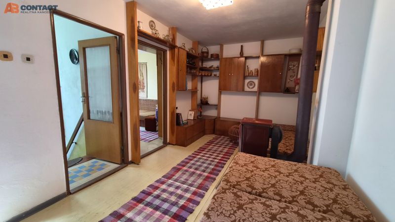 predaj chata Moravany nad Váhom Striebornica