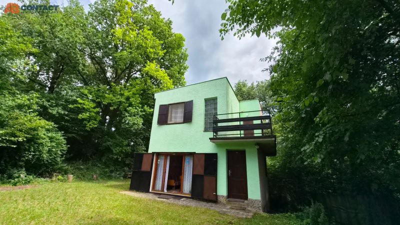 predaj chata Moravany nad Váhom Striebornica