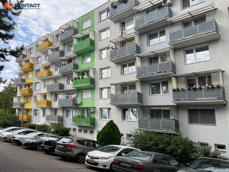 prenájom 3-izbového bytu Piešťany pivnica