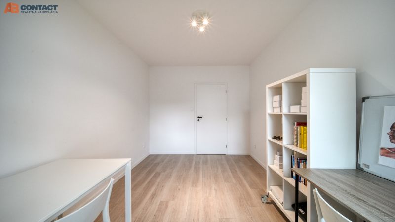 predaj bytu Podhorská 76, Banka
