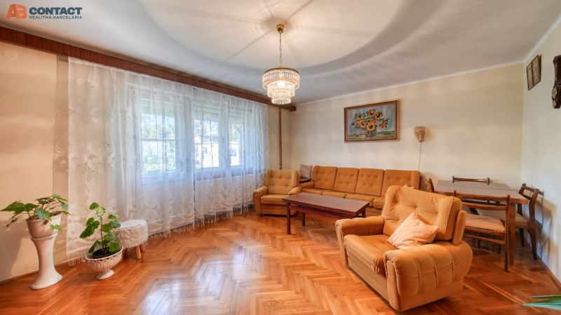 predaj dom Sadová ulica Vrbové